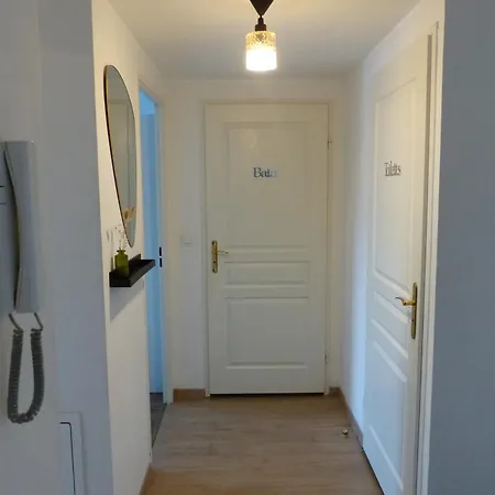 Saint Maurice Avec Parking Apartmán