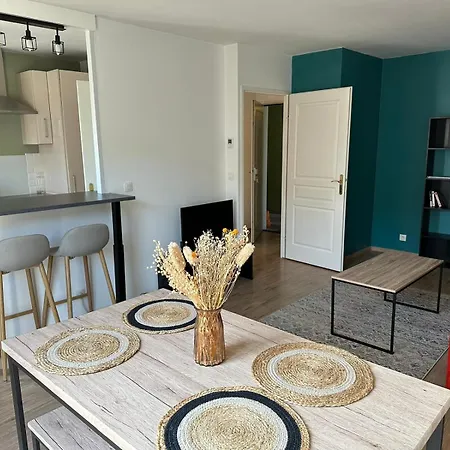 Saint Maurice Avec Parking Apartment Lille